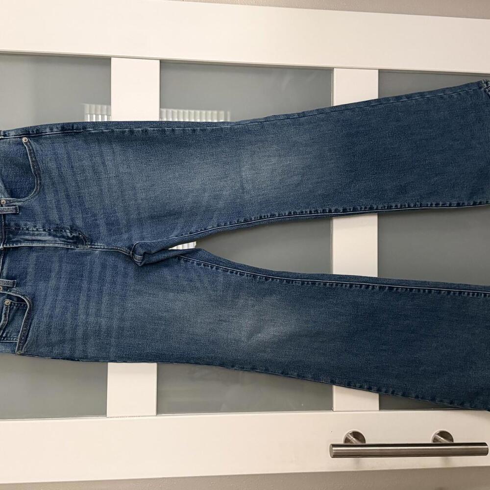 Lucky Brand Women's Blue Denim Flared Jeans Size 10